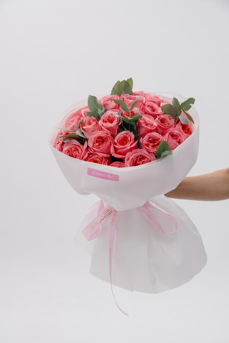 Букет из пионовидных роз