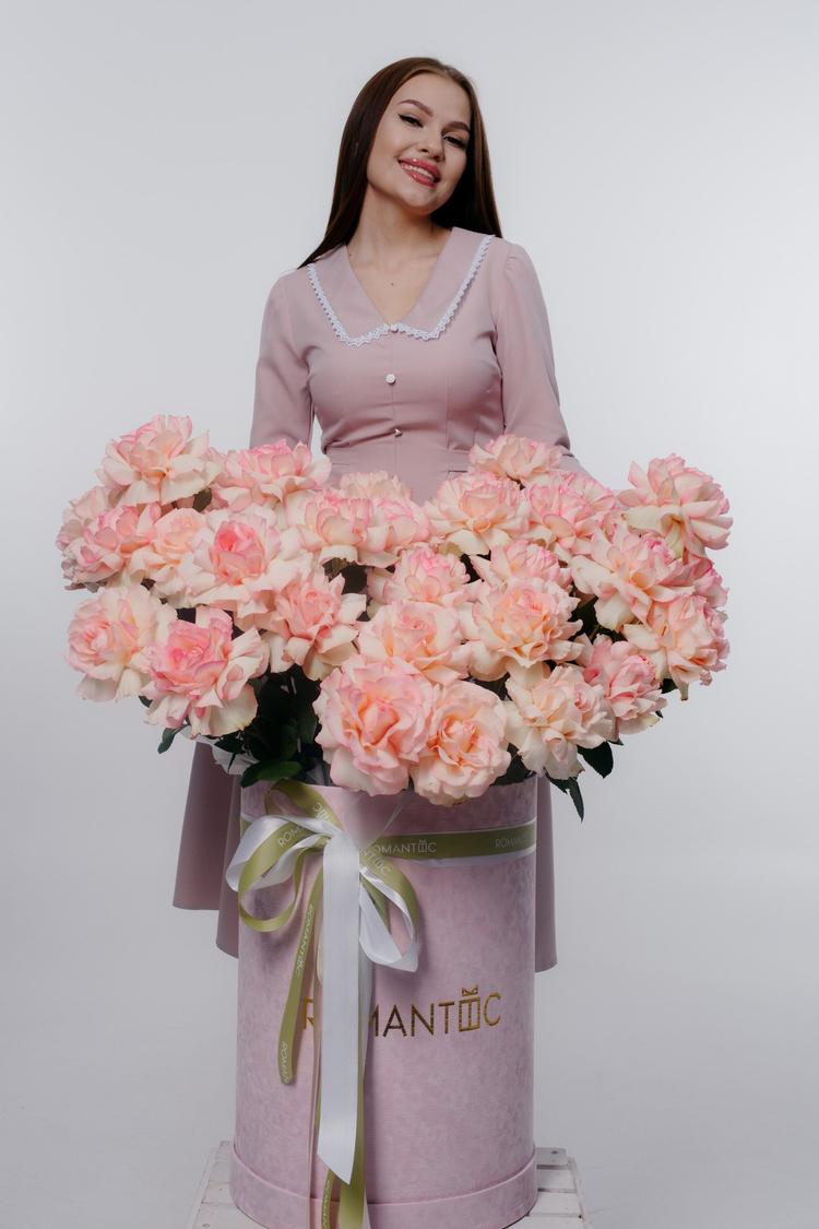 Композиция из 35 французских роз