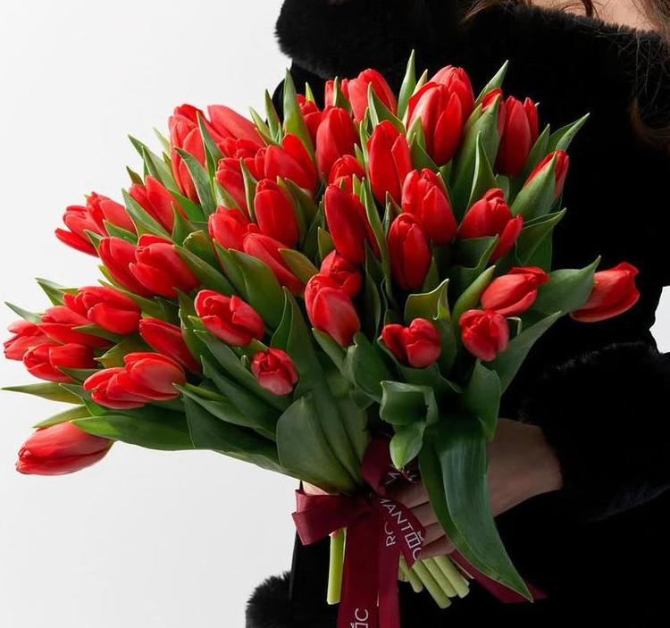 45 тюльпанов