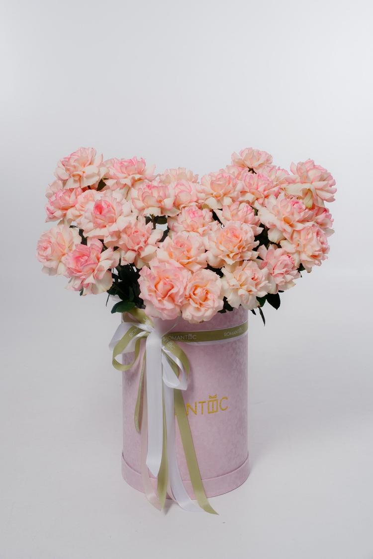 Композиция из 35 французских роз