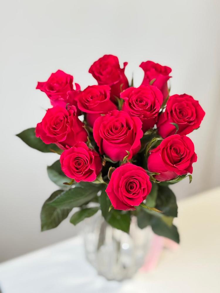 Голландская роза ярко розовая